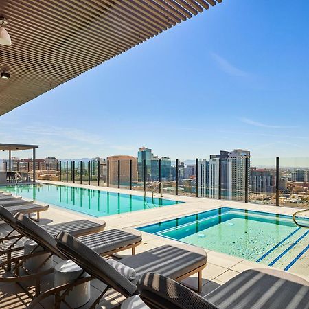 Global Luxury Suites At Downtown Phoenix Bagian luar foto