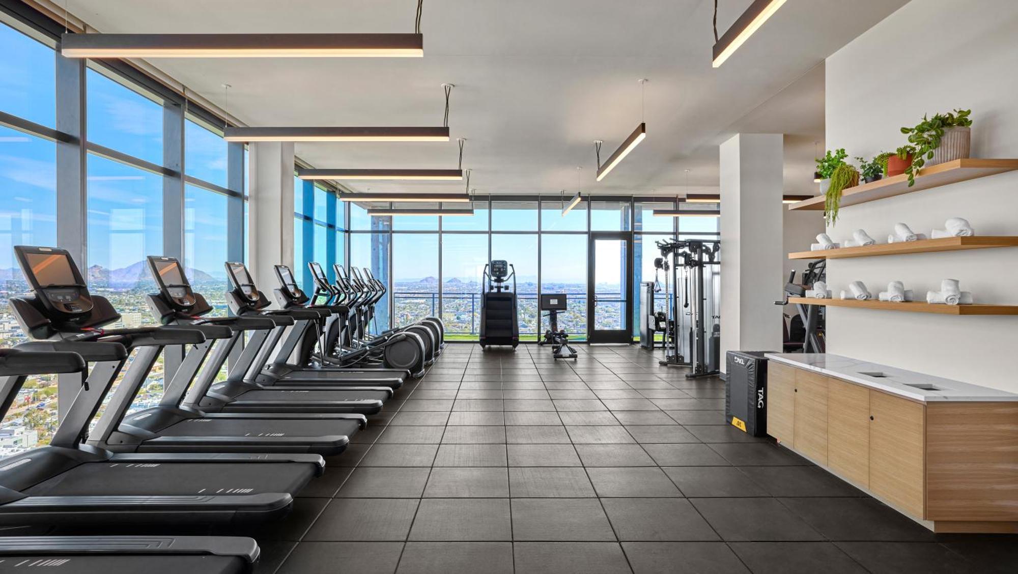 Global Luxury Suites At Downtown Phoenix Bagian luar foto