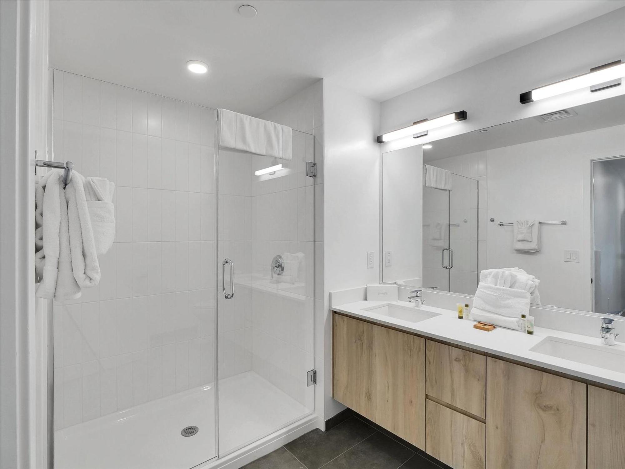 Global Luxury Suites At Downtown Phoenix Bagian luar foto