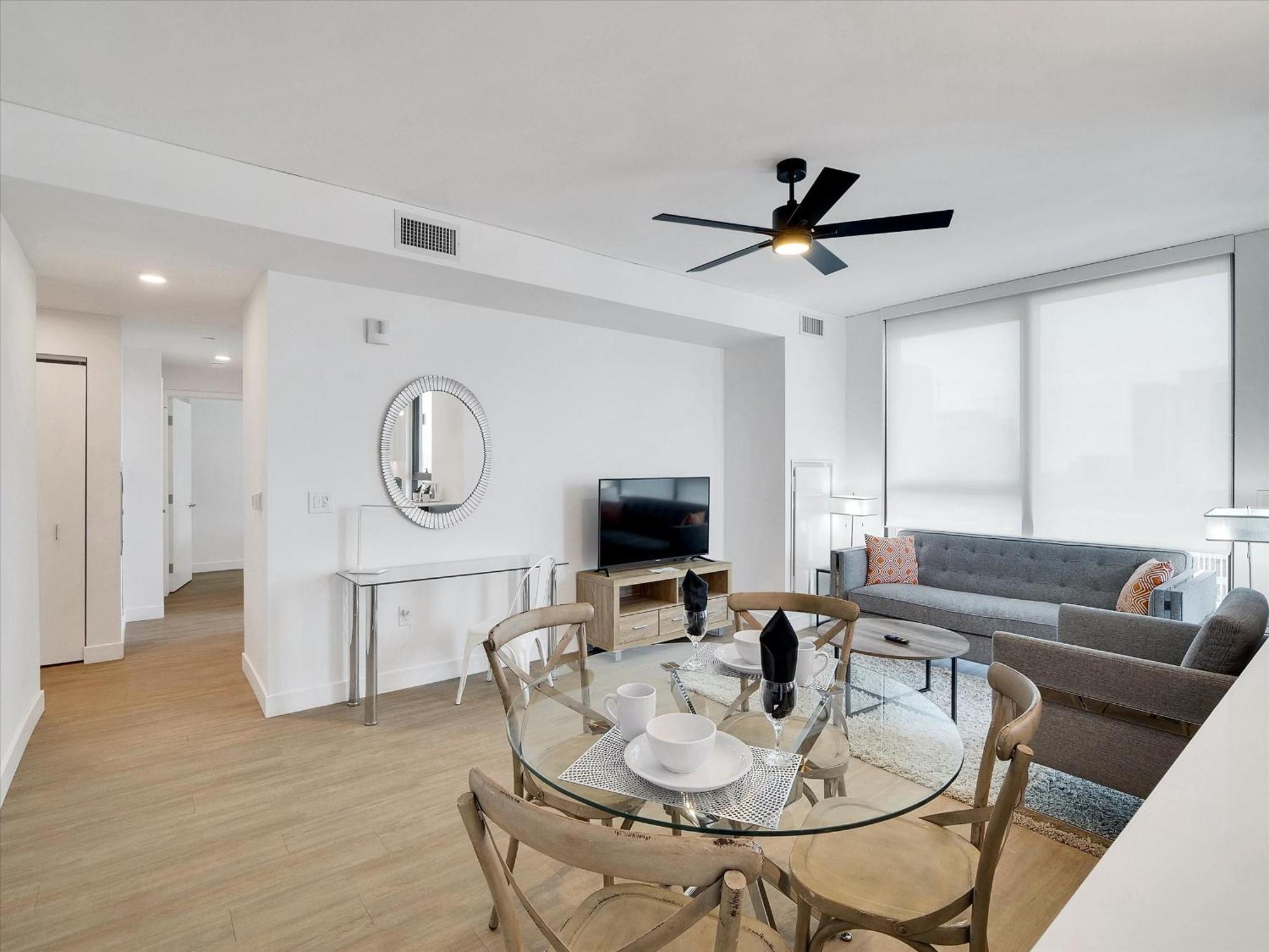 Global Luxury Suites At Downtown Phoenix Bagian luar foto