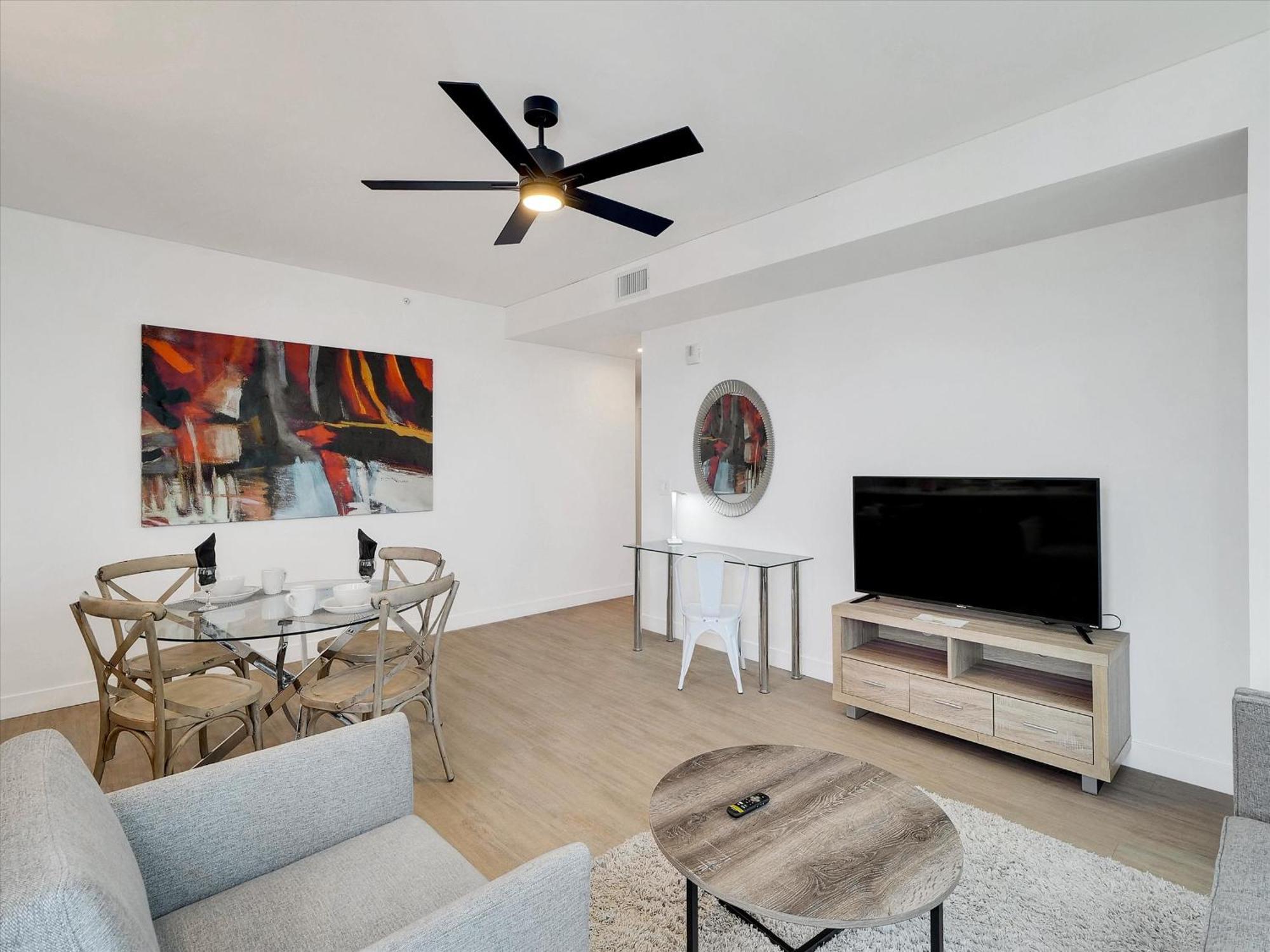 Global Luxury Suites At Downtown Phoenix Bagian luar foto