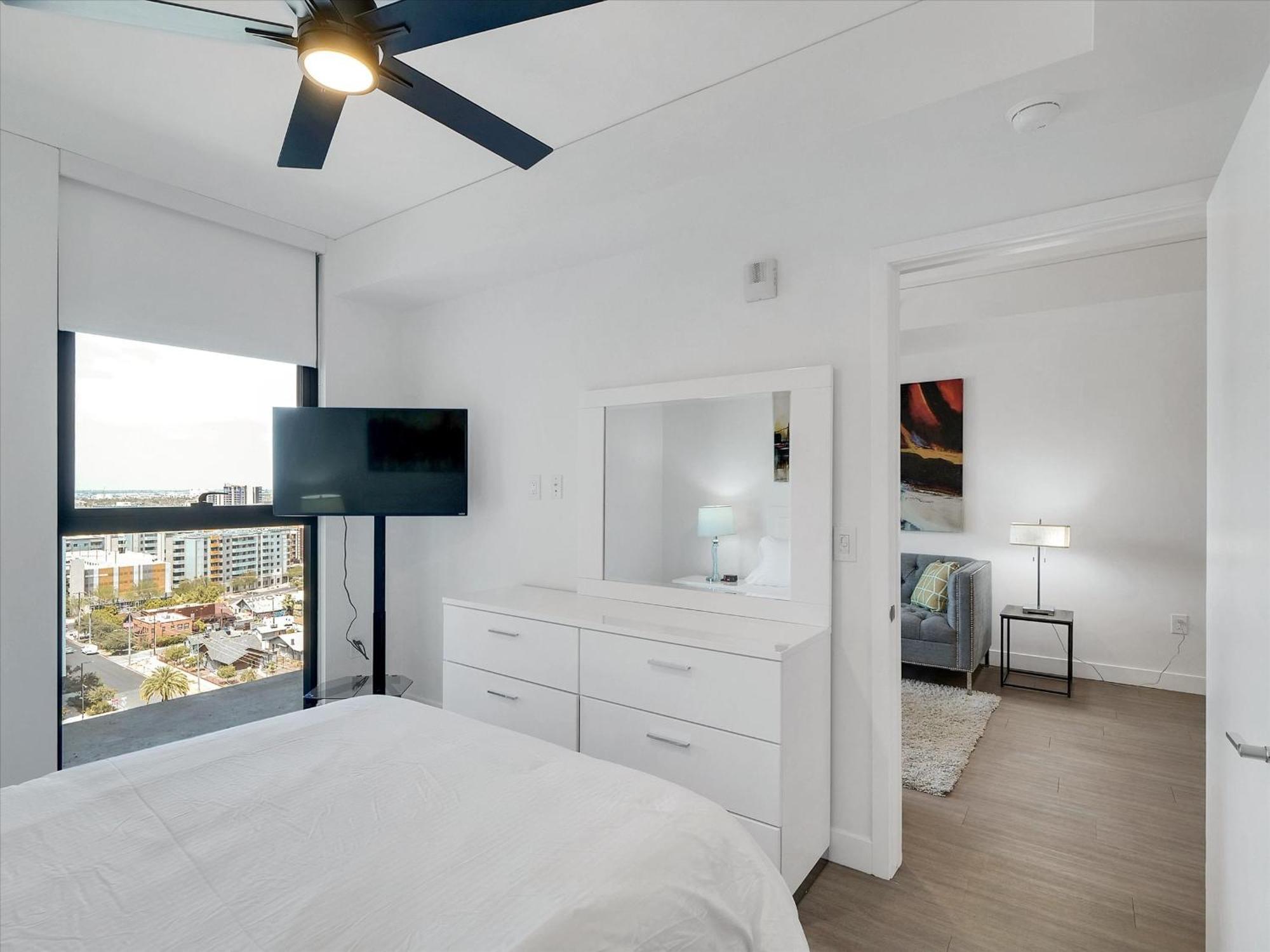 Global Luxury Suites At Downtown Phoenix Bagian luar foto