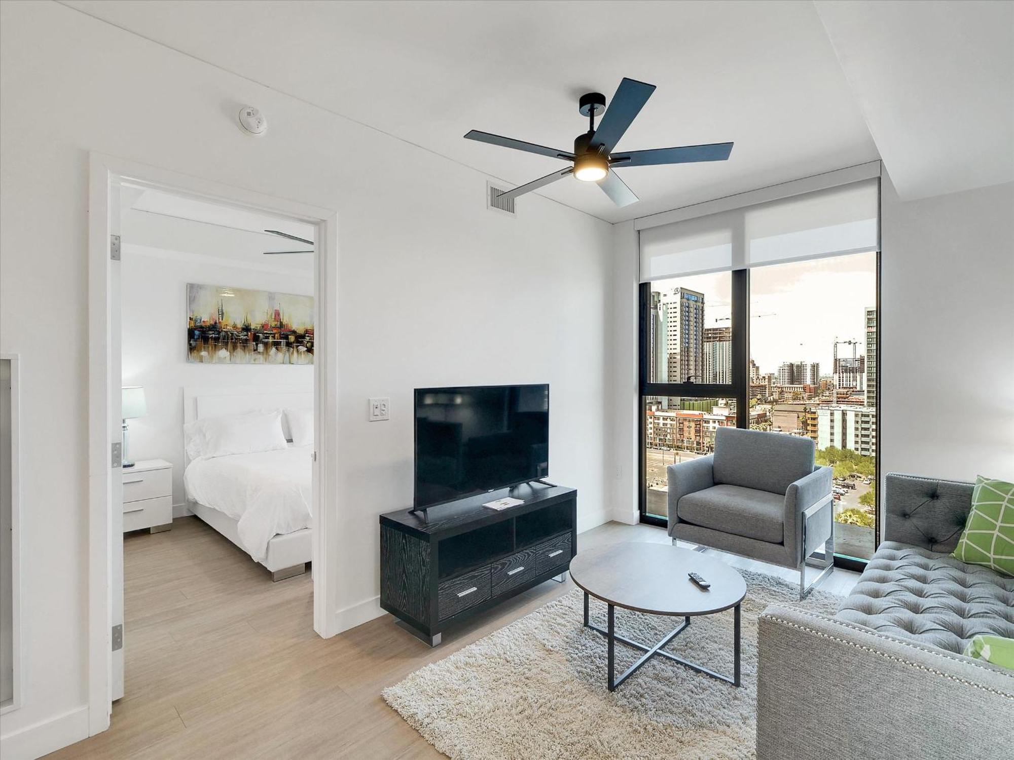 Global Luxury Suites At Downtown Phoenix Bagian luar foto